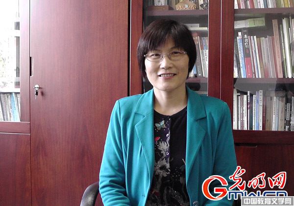 叢中笑：教育不能摻雜功利心